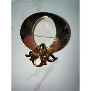 Dior Letter Charm Oval Brooch - Gold-Tone
